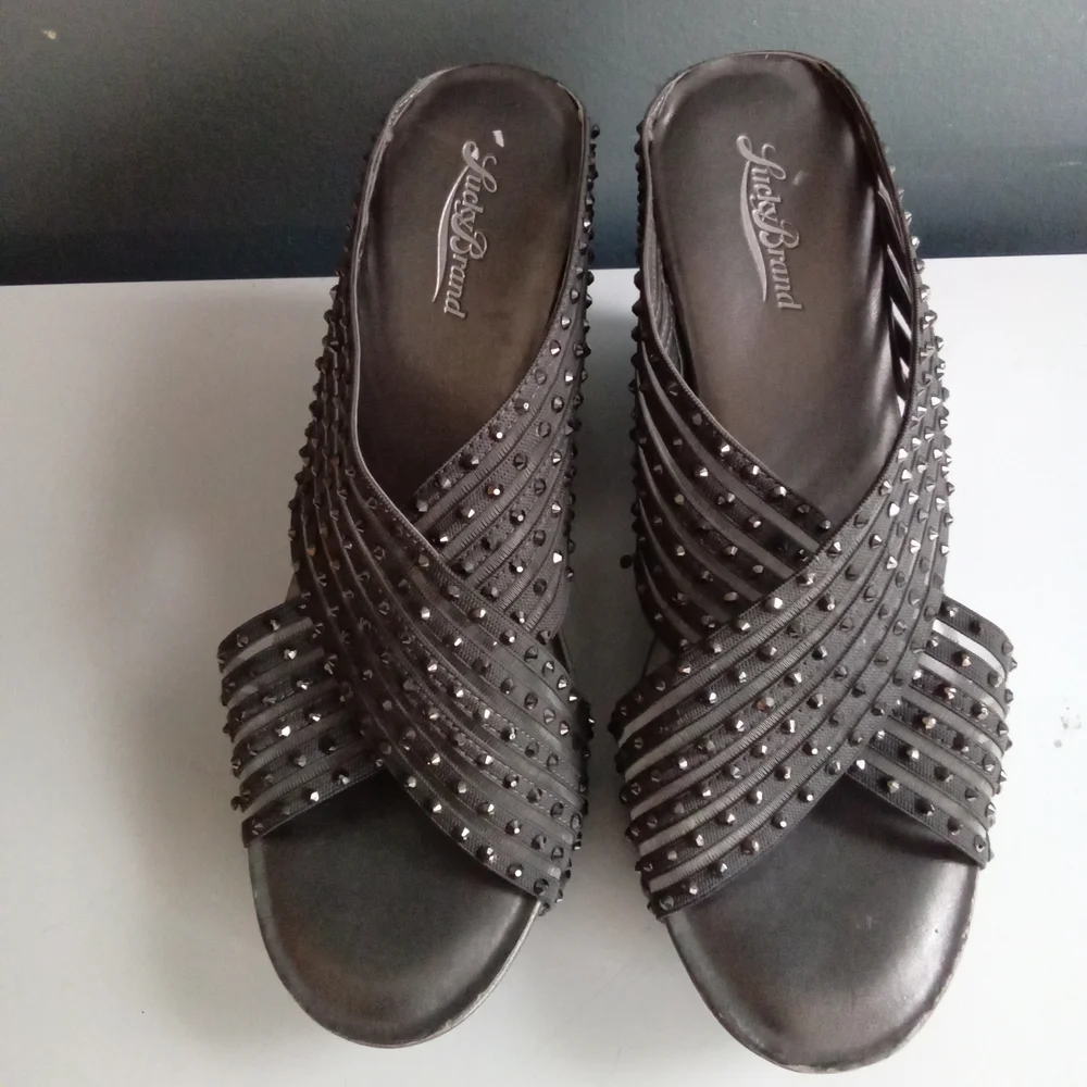 Lucky Brand Women Gray Wedge‎ Sandals Embellished Studded Platform Mules Size 7